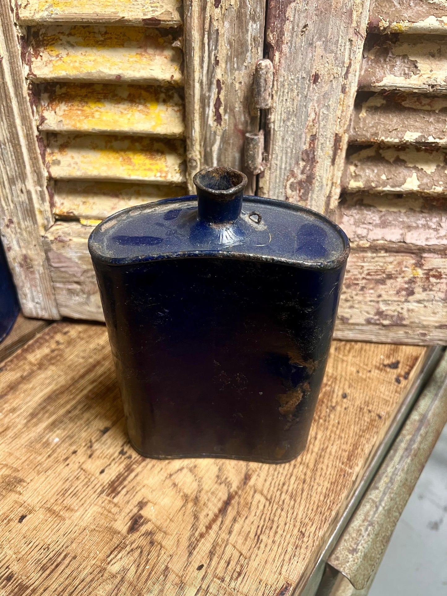 OUDE | BLAUWE | EMAILLE | VELDFLESSEN