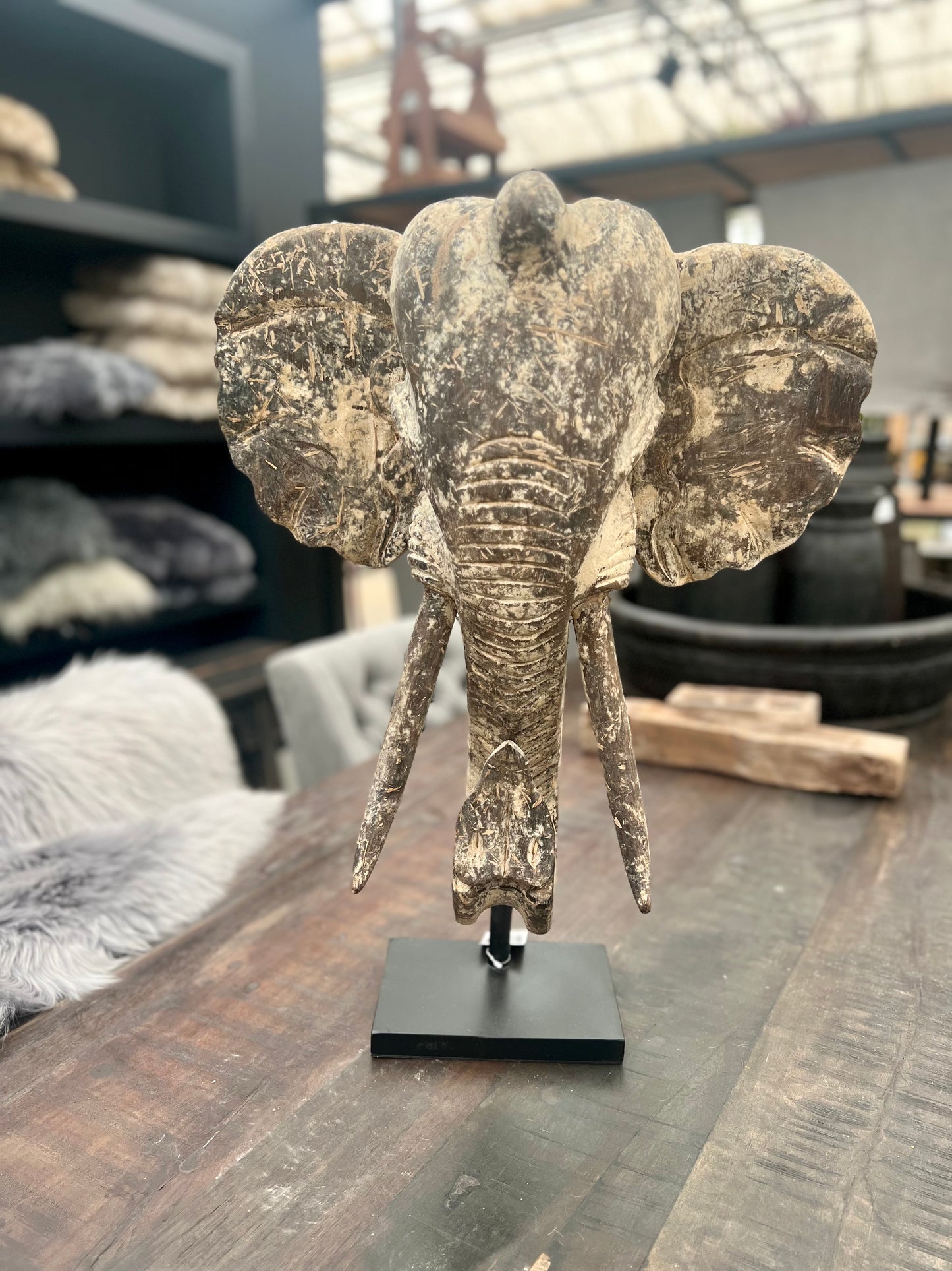 OLIFANT | HANDGEMAAKT | HOUT