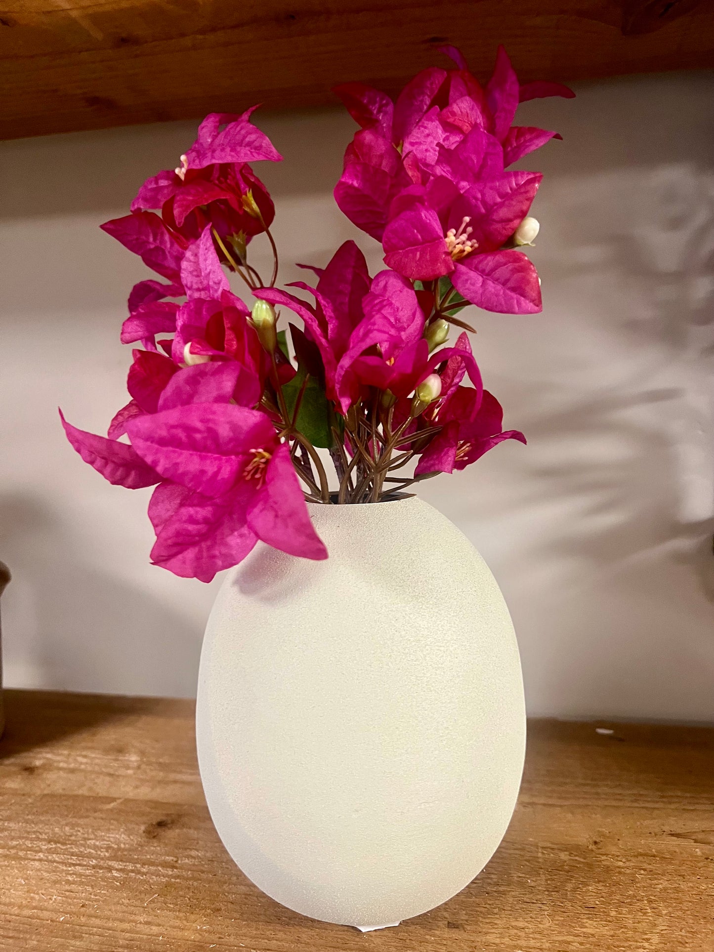 VAAS | BEIGE | INCL | KUNST | BOUGAINVILLEA