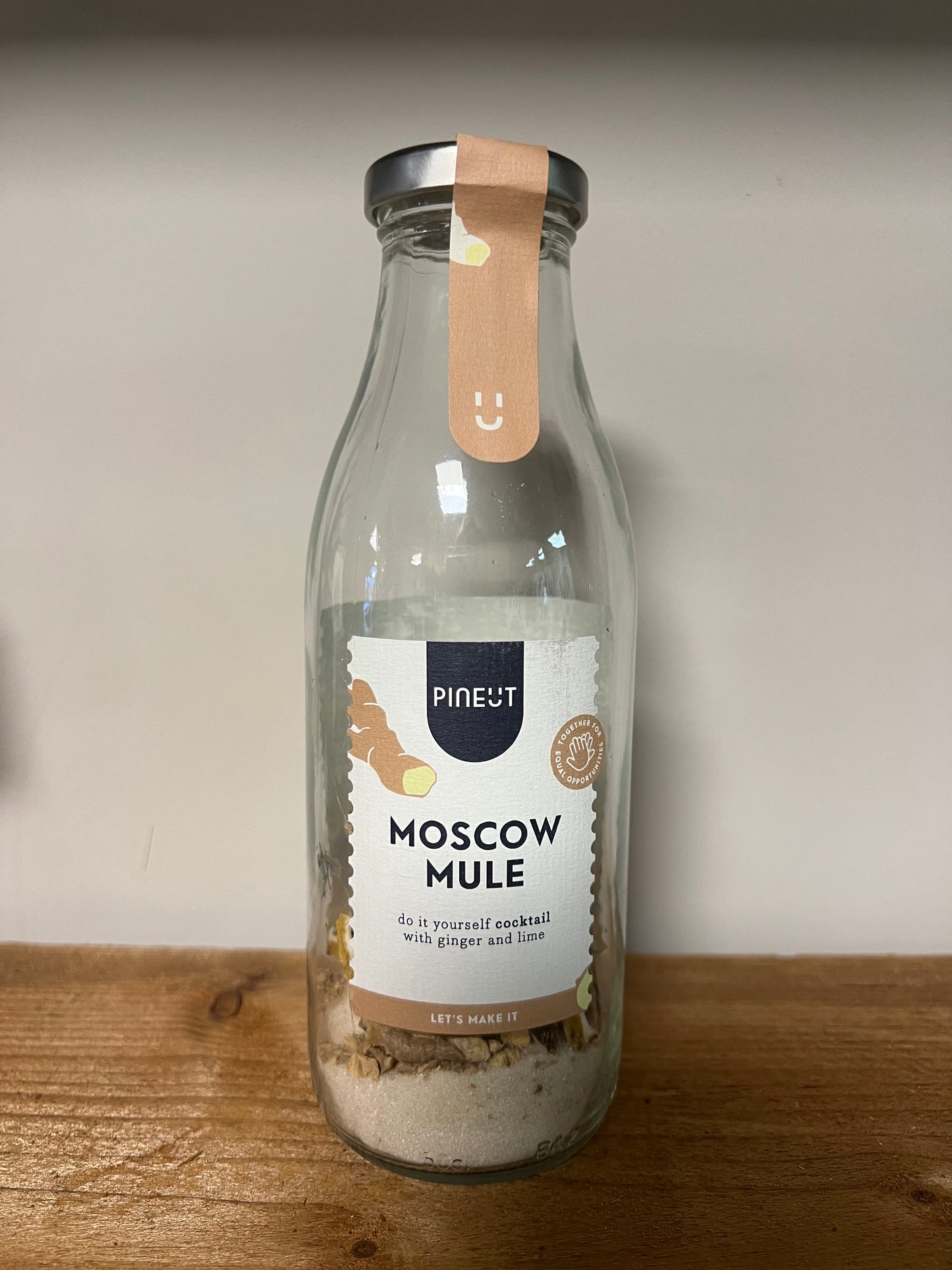 MOSCOW | MULE | COCKTAIL | FLES | PINEUT | DIY