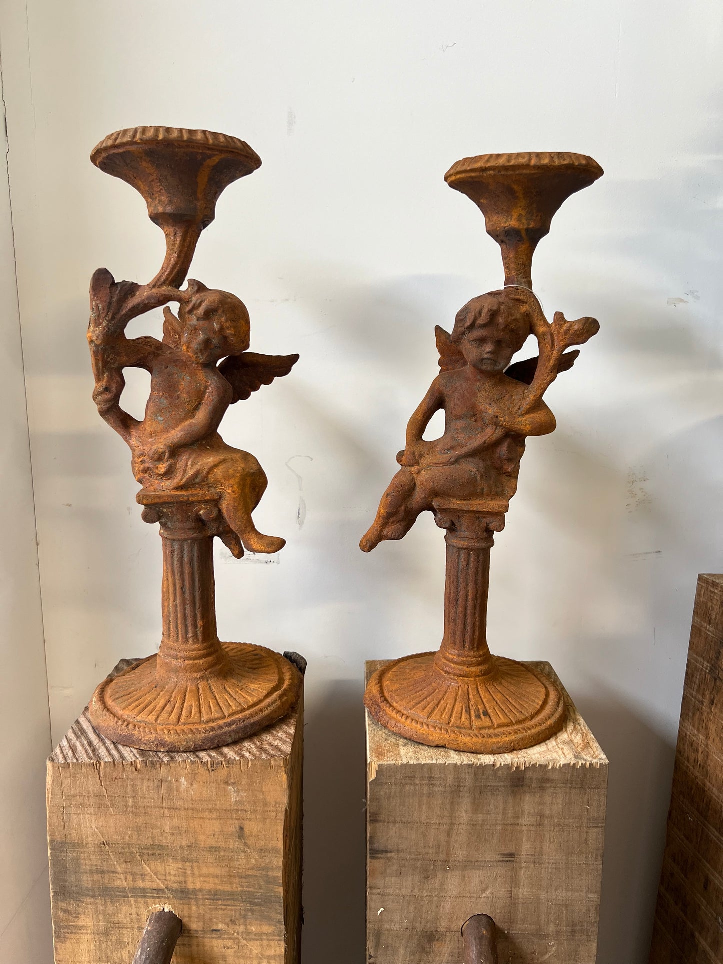 KANDELAAR | ENGEL | ROEST | GIETIJZER