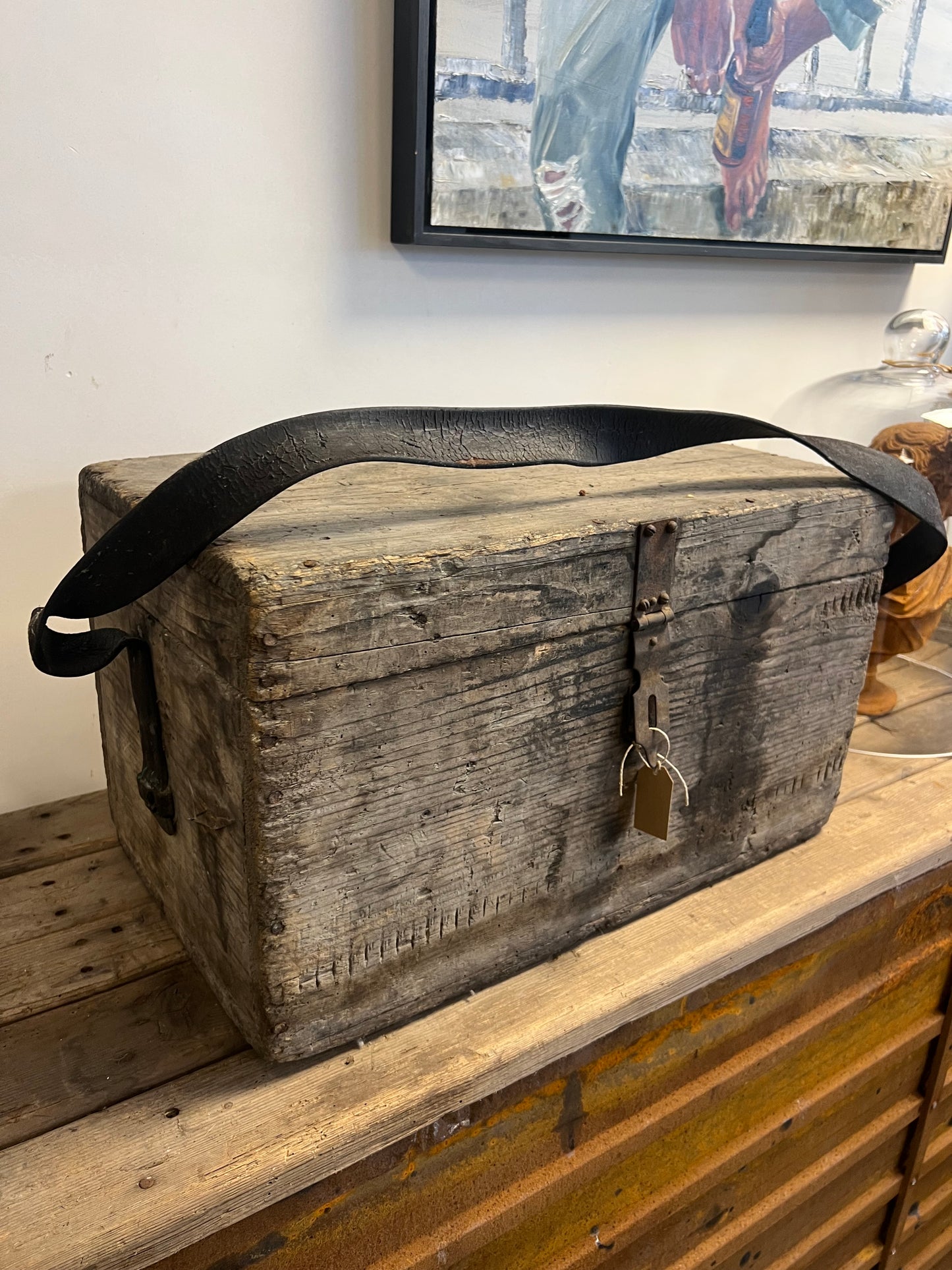 OUDE | HOUTEN | GEREEDSCHAPSKIST | MET | LEREN | BAND