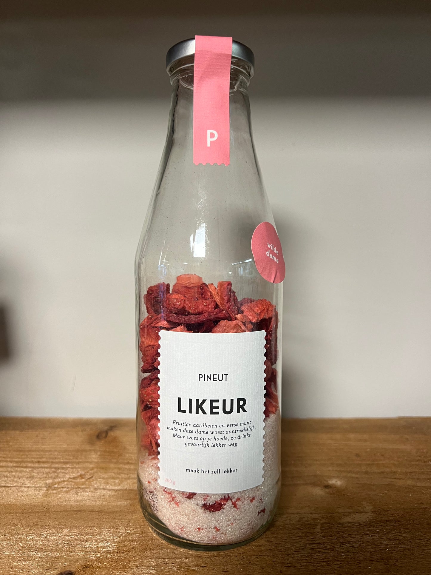 AARDBEIEN | LIKEUR | PINEUT | BIO | DIY