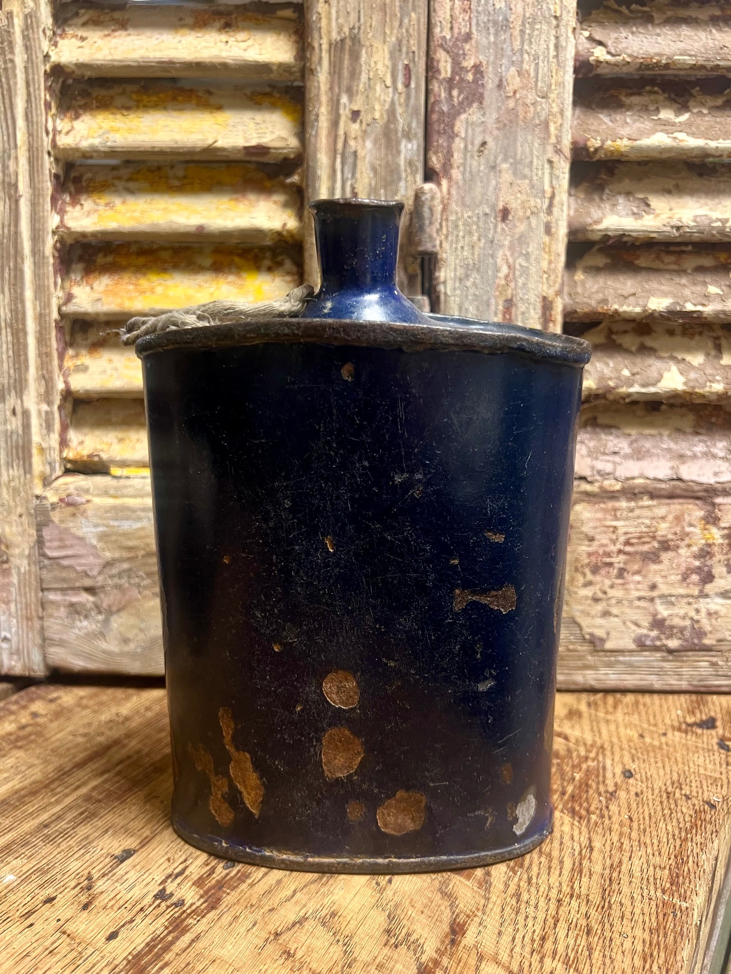 OUDE | BLAUWE | EMAILLE | VELDFLESSEN
