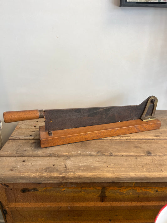 STOKBROODSNIJDER | BROCANTE