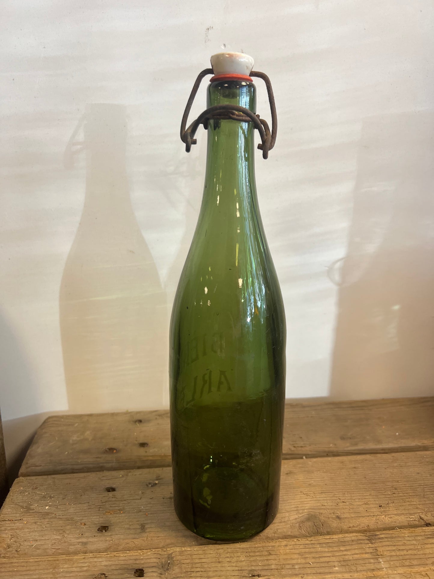 OUDE | FLESSEN | MET | PORSELEINEN | DOP | BROCANTE