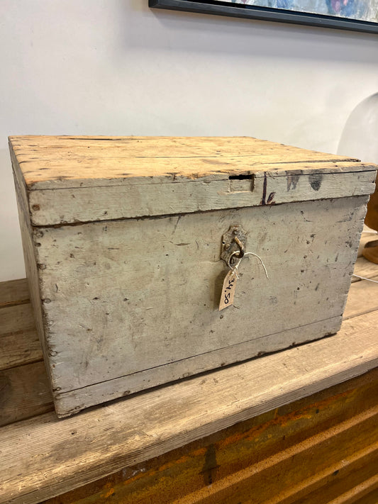 OUDE | KIST | BROCANTE