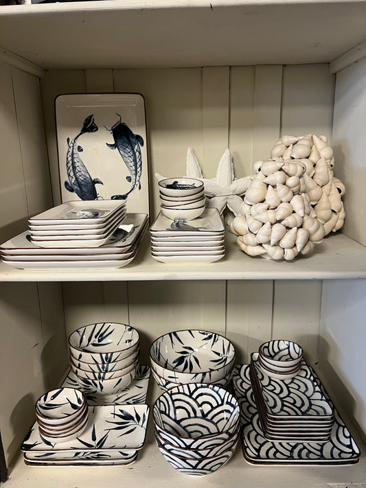 SERVIES | GUSTO | AARDEWERK | REGENBOOG