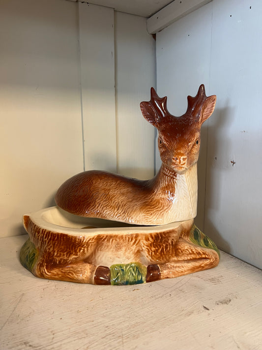 PATHÉSCHAAL | HERT | MICHEL CAUGANT | BROCANTE