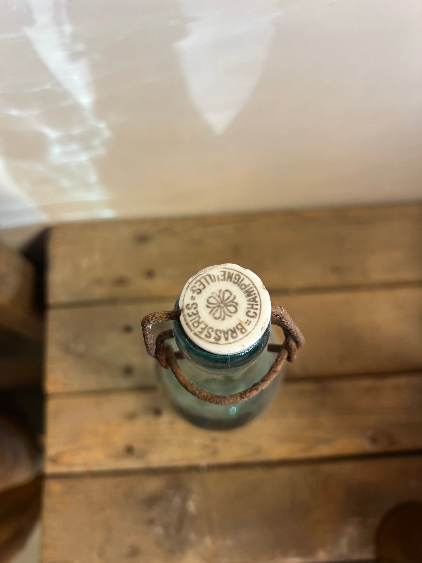 OUDE | FLESSEN | MET | PORSELEINEN | DOP | BROCANTE