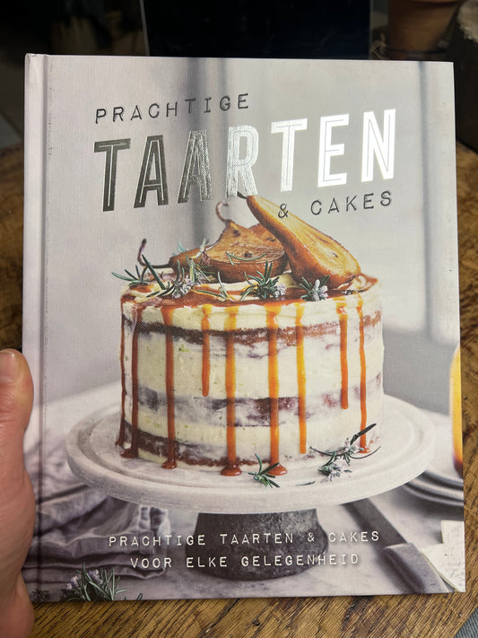 KOOKBOEK | TAARTEN | & | CAKES