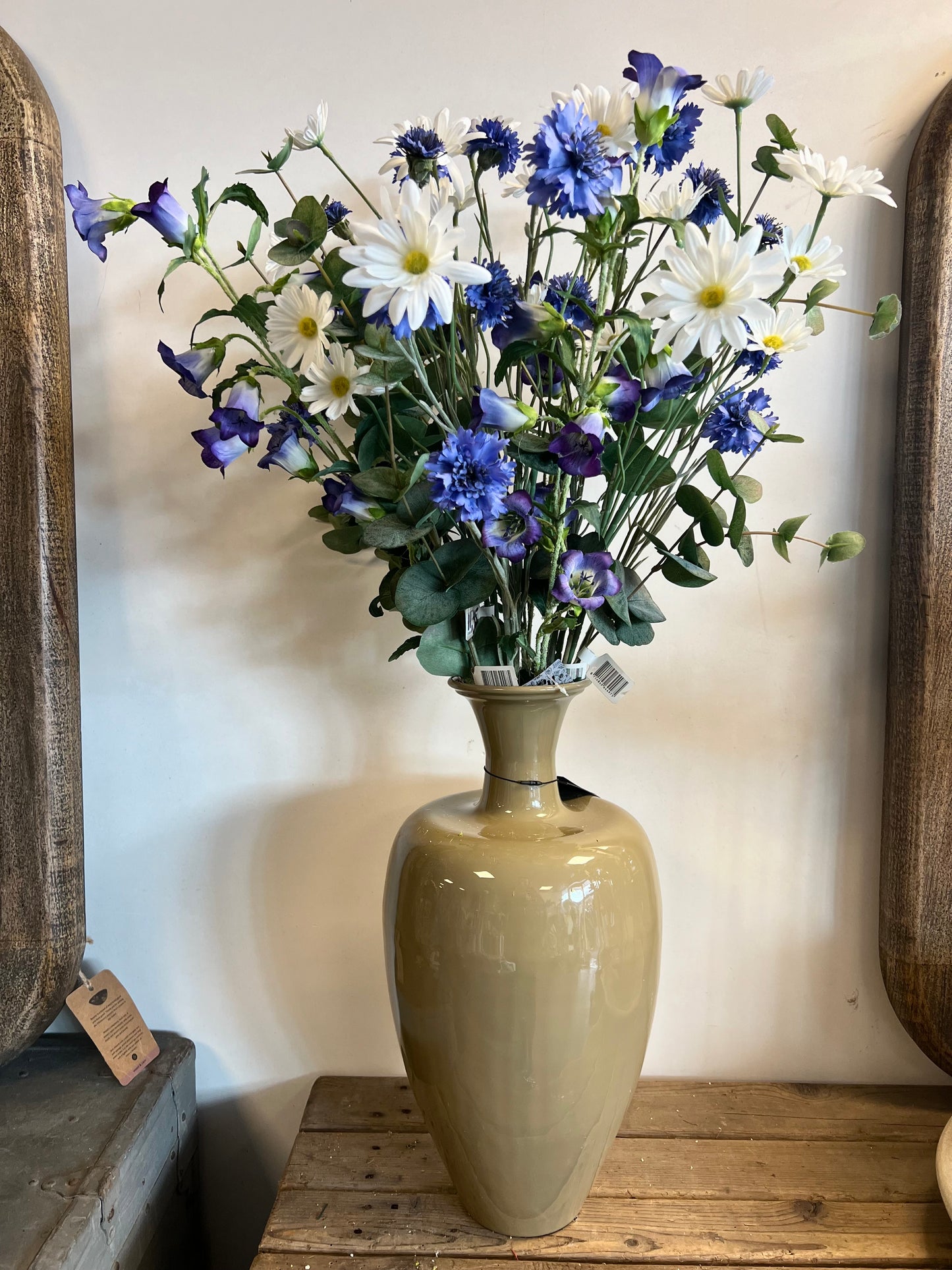 BOEKT | WIT | BLAUW | KORENBLOEMEN