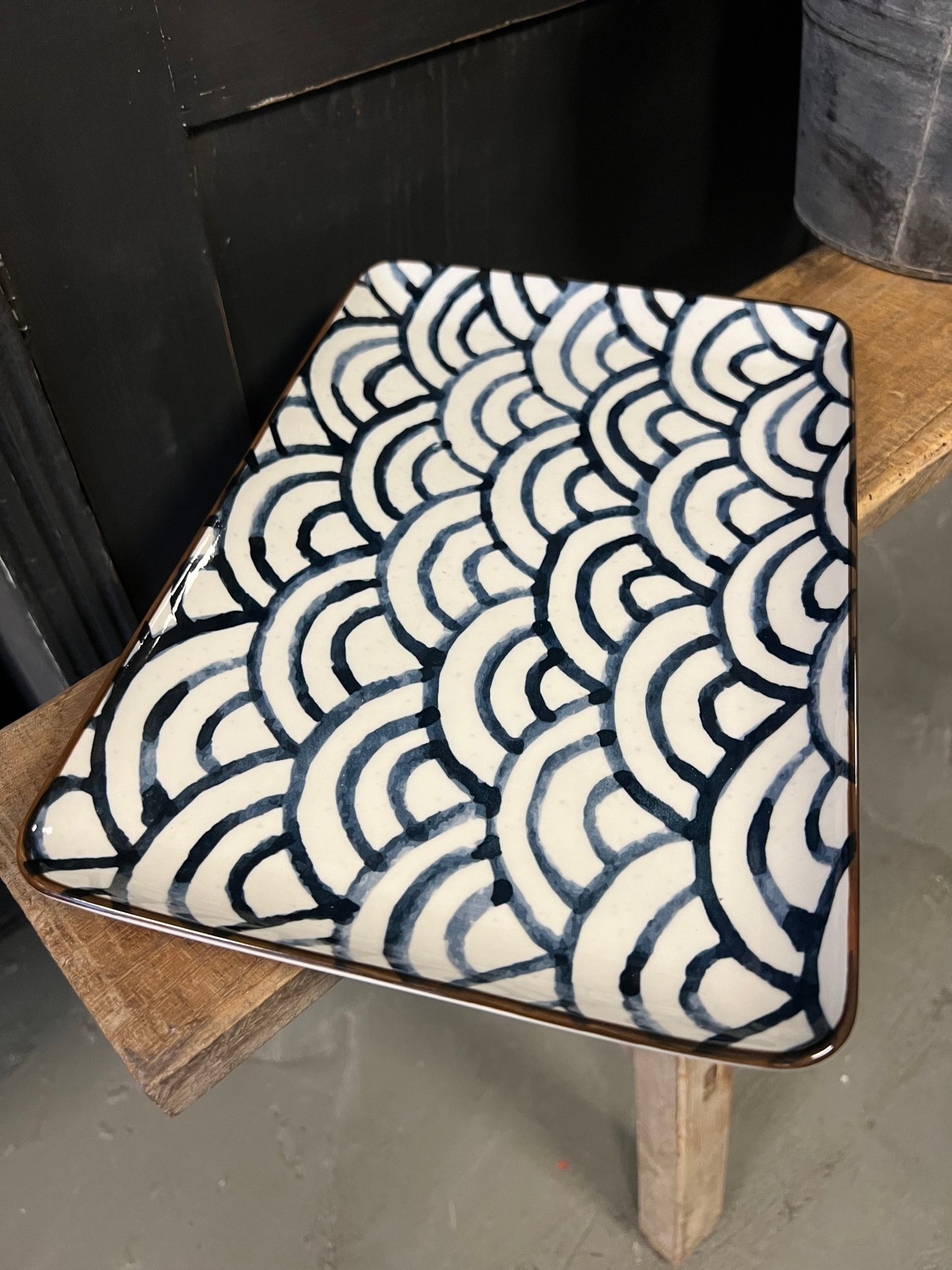 SERVIES | GUSTO | AARDEWERK | REGENBOOG