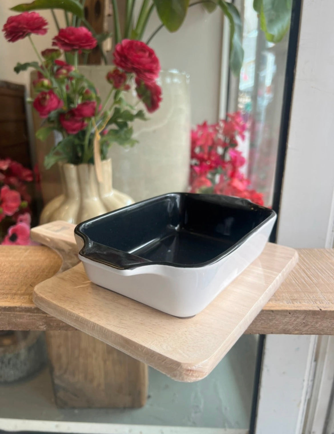 SET | VAN | 2 | LEEFF | MINI | OVENSCHAALTJES | OP | SERVEERPLATEAU