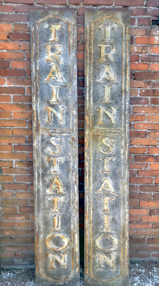 TRAIN | STATION | RECLAME | BORD